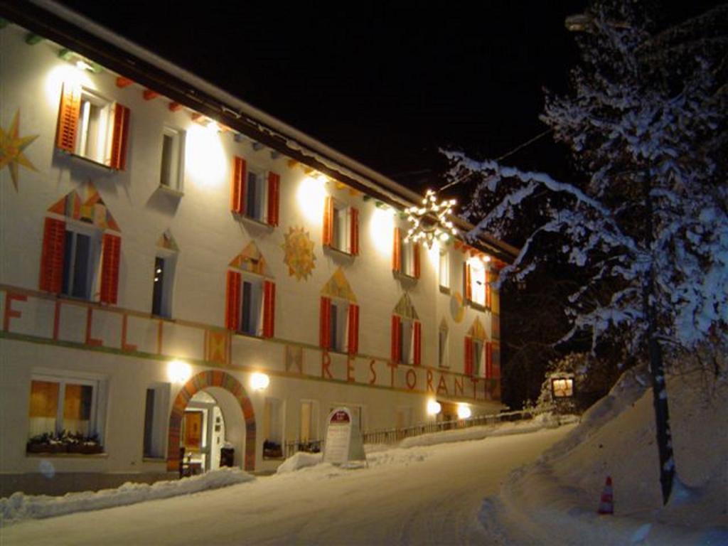 Hotel Filli Scuol Exterior photo